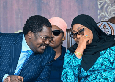 Dkt. Nchimbi akiwa na Rais Samia