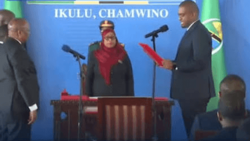 Deogratius Ndejembi akiapa kuwa Makamu wa Rais wa Tanzania